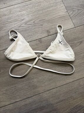 BOUTINE LA White Triangle Bikini Top